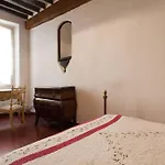 A8 -staywiz Us - 2 Bdr Duplex Remparts Heart Of Old *