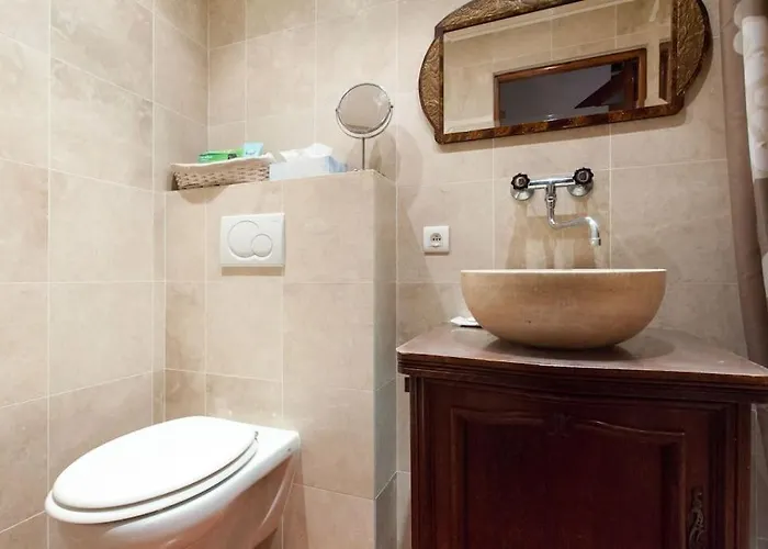 A8 -Staywiz Us - 2 Bdr Duplex Remparts Heart Of Old Antibes 公寓