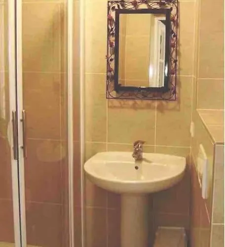 Apartment A8 - 2 Bdr Duplex Remparts Heart Of Old