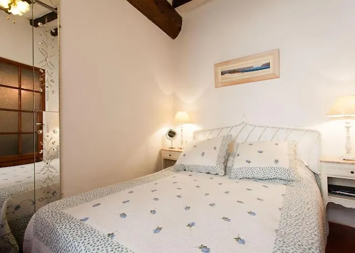 公寓 A8 -Staywiz Us - 2 Bdr Duplex Remparts Heart Of Old Antibes 昂蒂布