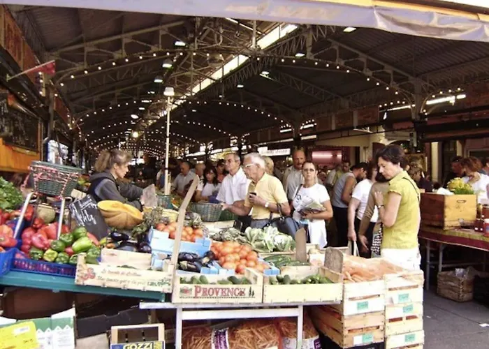 A8 -Staywiz Us - 2 Bdr Duplex Remparts Heart Of Old Antibes 昂蒂布