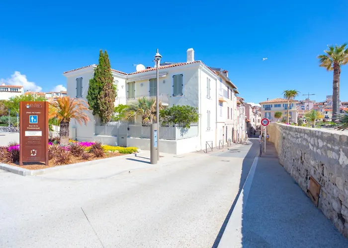 公寓 A8 -Staywiz Us - 2 Bdr Duplex Remparts Heart Of Old Antibes